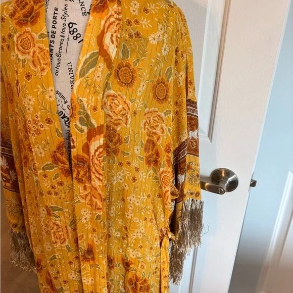 Spell Horses Short Fringe Robe M/L EC - Picture 3 of 9